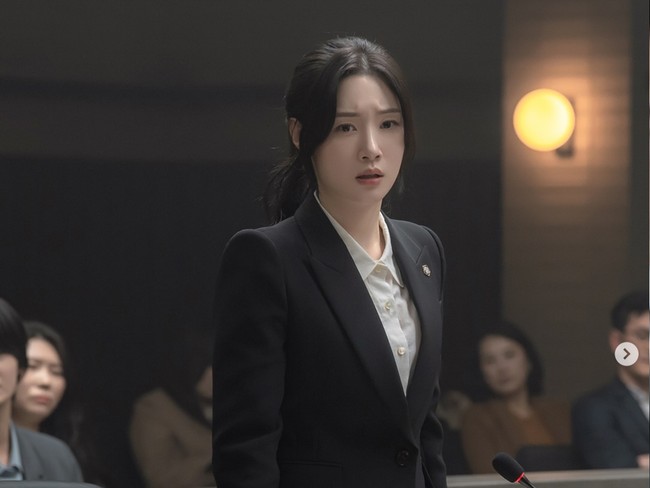 Jung Chae-yeon, Bintang Drakor Beyond the Bar