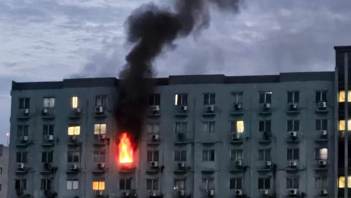 Kebakaran terjadi di apartemen di Jakbar (dok. Istimewa)