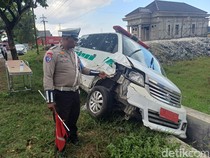 Ambulans Terlibat Kecelakaan Beruntun di Bangkalan, 1 Orang Tewas