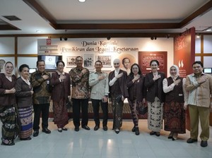Buka Pameran & Seminar Kartini, Menbud Ungkap Pentingnya Arsip bagi Bangsa