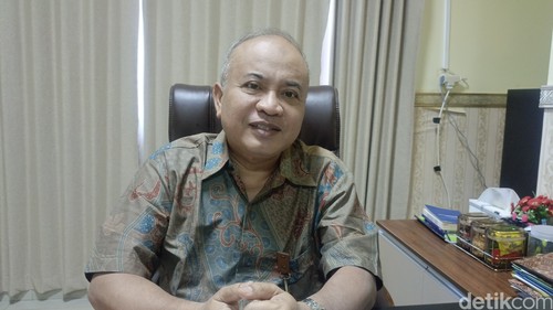 Kepala Balai Pelaksana Penyediaan Perumahan Nusa Tenggara II (BP3KP NT II) Hamdan Pare, Selasa (19/8/2025). (Simon Selly)