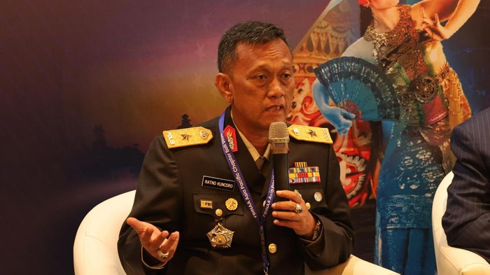Ketua Panitia FBI NAA Asia Pacific Chapter Retrainer Conference 2025, Brigjen Ratno Kuncoro, saat konferensi pers di Nusa Dua, Badung, Selasa (19/8/2025). (Aryo Mahendro/detikBali)