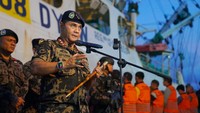 Dari hasil pemeriksaan fisik menemukan kapal diawaki 32 (tiga puluh dua) orang berkewarganegaraan Filipina. Dok. Ditjen PSDKP KKP