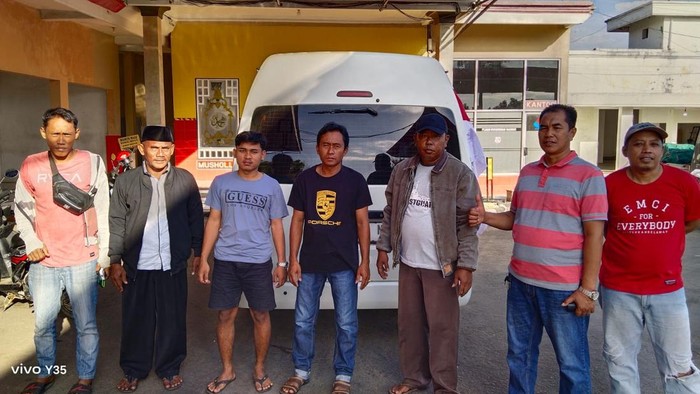 Nelayan Madura saat hendak berangkat demo tuntut ganti rugi rumpon