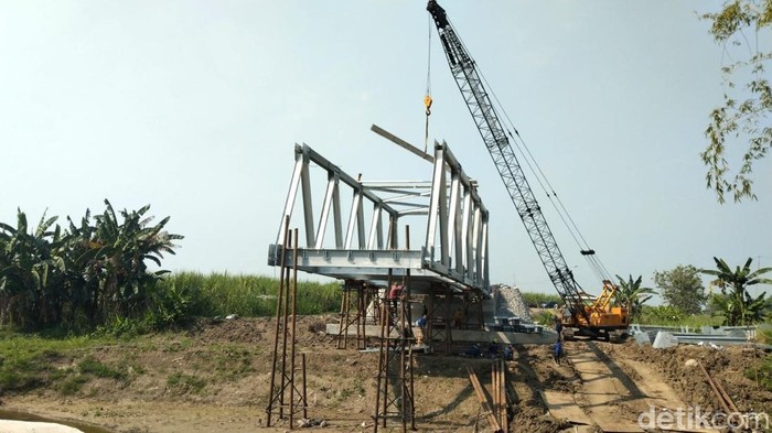 Pembangunan Jembatan Talunbrak penghubung Mojokerto dengan Gresik