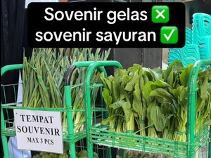 Viral Pengantin di Jateng Bagi Souvenir Anti-Mainstream: Sayuran!