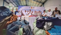 Penyitaan dilakukan setelah petugas melakukan pengawasan terhadap 11 pabrik pada 14 Agustus dan 15 Agustus 2025 lalu. Gudang penyimpanan pakaian bekas itu berada di Kota Bandung, Kabupaten Bandung, dan Kota Cimahi.