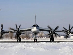 Pesawat Pengebom Nuklir Rusia Terbang di Atas Laut Jepang, Ada Apa?