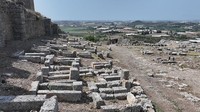 Reruntuhan pemakaman Islam Turki di atas makam Romawi, memperlihatkan lapisan sejarah berabad-abad. Foto: Oktay Ozden/Anadolu via Getty Images