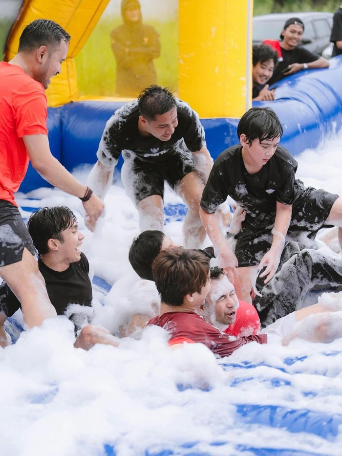 Raffi Ahmad lomba 17 agustus Raffi Ahmad lomba 17 agustus