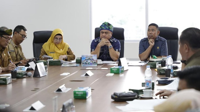 RDP DPRD Kaltara membahas izin pengisian BBM di Pelabuhan Tengkayu I.
