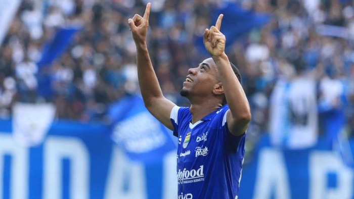 Uilliam Barros.