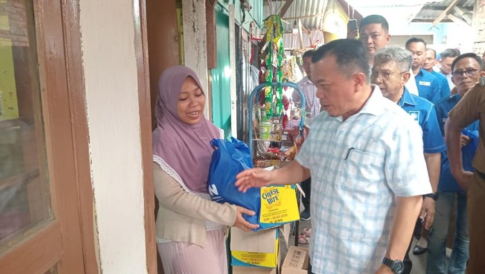 Al Haris Bersama PAN Jambi beri bantuan sembako