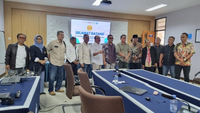 Budidaya lobster keramba jaring apung di Pangandaran