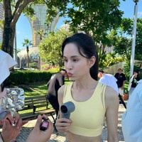 “Aku berharap bahkan di usia 70, 80, atau 90 tahun, aku masih bisa tetap sehat untuk berolahraga di gym, kata Carman. Foto: Instagram @carmanlee0816