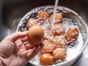 Jangan Salah! Mencuci 5 Makanan Ini Ternyata Tidak Dianjurkan