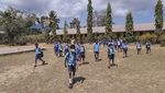 Debu Vulkanik Lewotobi Selimuti Sekolah di Sikka NTT