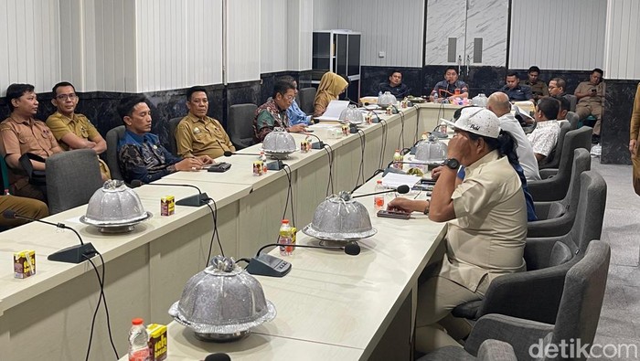 DPRD Parepare rapat bersama Pemkot Parepare bahas kenaikan PBB.