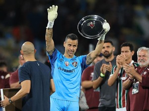Kiper Fluminense Pecahkan Rekor Penampilan Terbanyak di Sepakbola