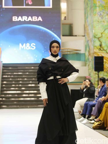 Finalis Miss Universe Indonesia 2025 catwalk di La Monda, Plaza Indonesia (20/8/2025).