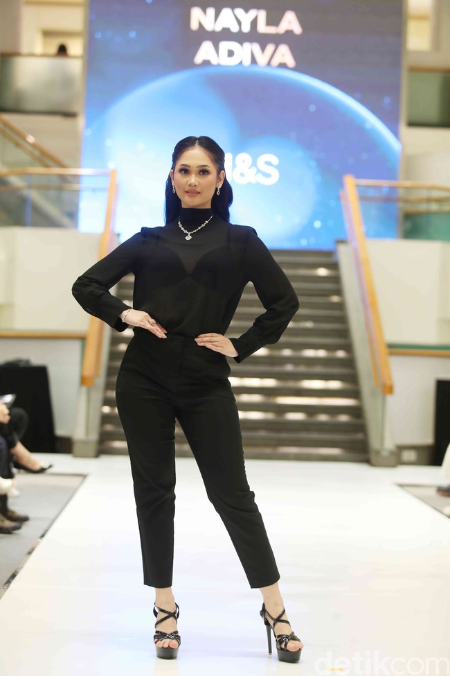 Ajang Miss Universe Indonesia tahun ini menghadirkan semangat baru yang berbeda dari sebelumnya. Dengan proses seleksi yang jelas, terbuka, dan berintegritas tinggi, panitia berkomitmen penuh untuk memilih sosok perempuan Indonesia terbaik yang siap tampil dan bersaing di panggung dunia. Miss Universe Indonesia mengklaim mengedepankan independensi dan transparansi.  Foto: Pradita Utama/Detikcom.