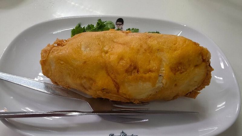 Pesan Omelet Kepiting, Influencer Kena Getok Harga hingga Rp 2 Juta.