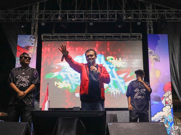 Gubernur Jateng, Ahmad Luthfi, saat menghadiri hiburan rakyat sebagai rangkaian Hari Jadi ke-80 Jateng di Jepara, Selasa (19/8/2025) malam.