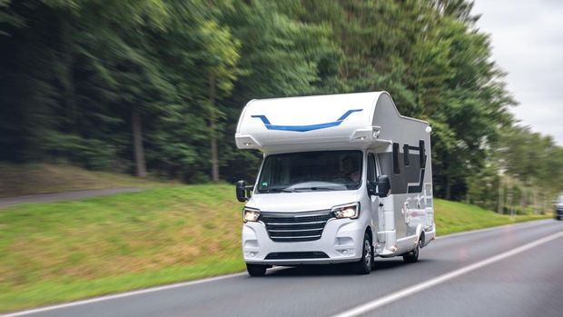 Ilustrasi kendaraan RV atau camper van. (Dok. Freepik)