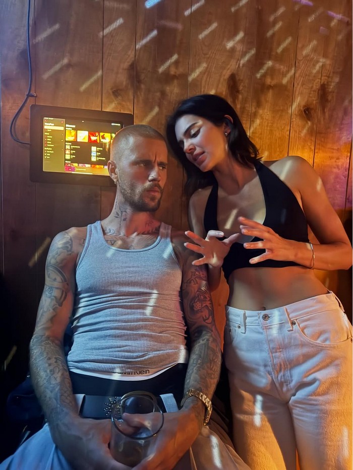Justin Bieber dan Kendall Jenner.