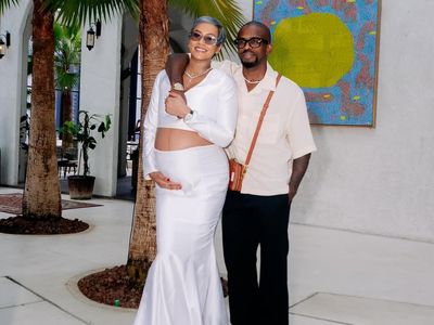 Its a Boy! Bahagianya Kimmy Jayanti dan Greg Nwokolo Gelar Gender Reveal