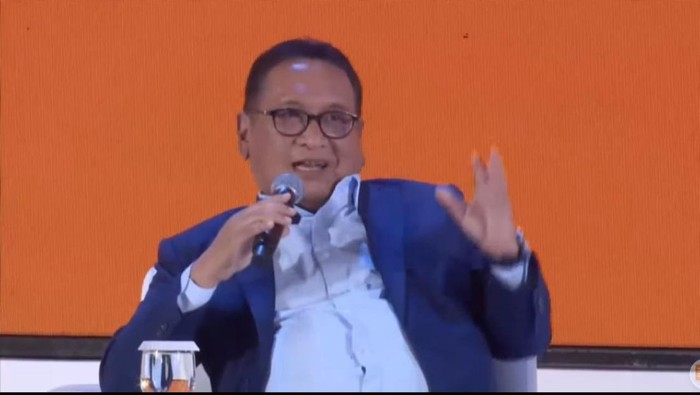Lembaga Penjamin Simpanan (LPS) dapat melakukan penyelamatan terhadap bank yang dilanda kebangkrutan.