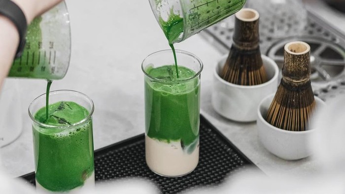 matcha langka secara global memengaruhi penjualan Niko Neko dan ZUS Coffee di Malaysia