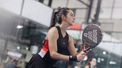 8 Foto Nabila Syakieb Main Padel Bareng Yasmin Wildblood, Cantik Tanpa Makeup