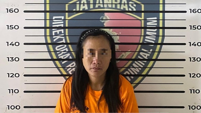 Pelaku berinisial AA (33) saat diamankan polisi.
