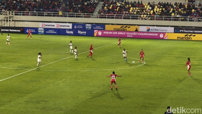 Indonesia Putri U-16 vs Timor Leste di Stadion Manahan, Solo.