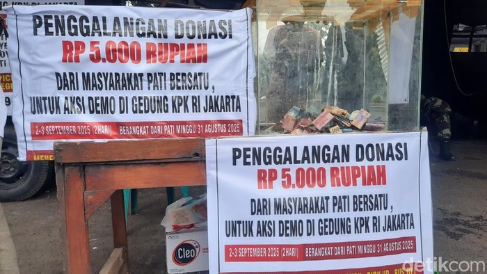 Posko donasi aliansi Masyarakat Pati Bersatu di Alun-alun Pati, Rabu (20/8/2025).