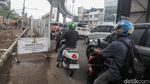 Proyek Trotoar Bikin Lalin Jalan Fatmawati Kusut