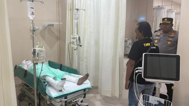 Reruntuhan rumah yang terdampak ledakan bondet di Pasuruan.