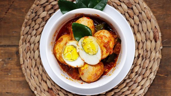 Resep telur ala Bali yang pedas gurih berempah