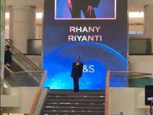 Video: Detik-detik Finalis TOP 16 MUID 2025 Rhany Riyanti Jatuh saat Catwalk