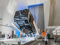 Momen Satelit Nusantara Lima 2 Kali Tunda Meluncur