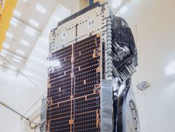 Peluncuran Satelit Nusantara Lima Ditunda Karena Cuaca Buruk