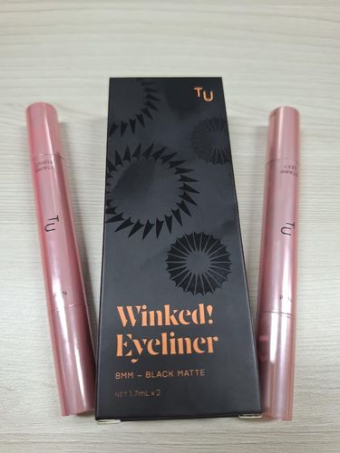 Stamp liner, eyeliner berbentuk stamp.