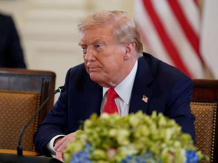 Trump Perluas Tarif Impor 50% untuk Baja dan Aluminium