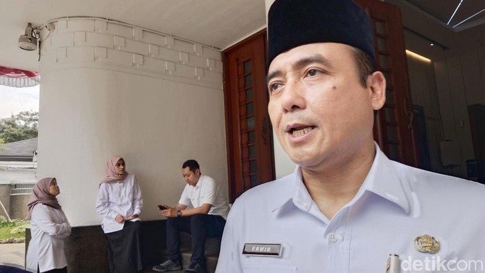 Wakil Wali Kota Bandung Erwin