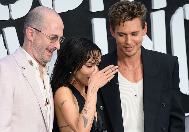 Untuk mendalami peran, Butler mengaku menaikkan berat badan hingga 16 kilogram agar tampak meyakinkan sebagai sosok dengan masalah alkohol. “Saya bahkan dikirimi referensi tubuh pemain bisbol oleh Aronofsky. Ia ingin saya terlihat bulky seperti mereka,” ujar nomine Oscar itu dalam wawancara dengan Men’s Health. (Foto: Karwai Tang/WireImage)