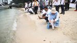 200 Tukik Penyu Sisik Dilepas ke Laut Pulau Bidadari