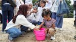 200 Tukik Penyu Sisik Dilepas ke Laut Pulau Bidadari