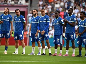 Rabiot dan Rowe Baku Hantam di Marseille, Lanjut Jadi Lawan di Italia?