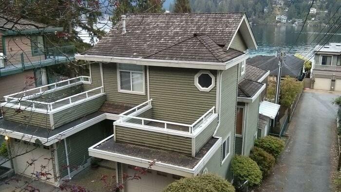 Niat hati ingin tampil keren dengan desain rumah sendiri, hasilnya malah bikin tepuk jidat. Deretan rumah gagal desain ini sukses bikin warganet ngakak!